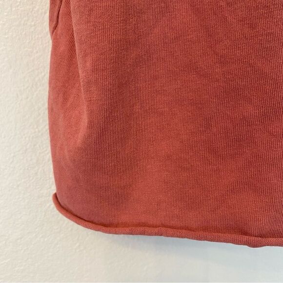 Brandy Melville cropped Butterfly T-shirt - Picture 6 of 8